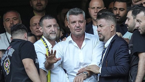Fenerbahçe'de başkanlığa Sadettin Saran'ın gelmesiyle ciddi değişiklikler bekleniyor.