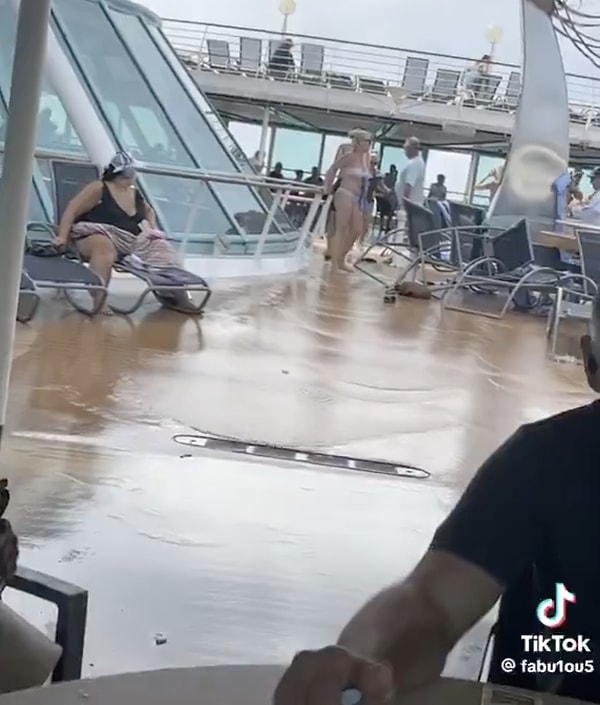 Cruise gemisiyle seyahat yapmak hava açıkken çok ilgi çekici gelebilir.