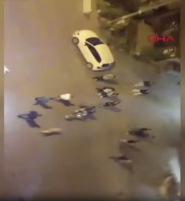 Şarkıcı Güllü'nün evinin camından düştükten sonraki görüntüler ilk kez ortaya çıktı.