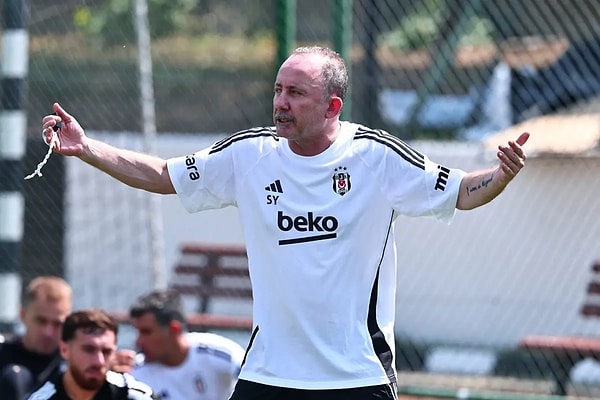2. Eski milli futbolcu ve teknik direktör Sergen Yalçın'ın tam adı nedir?