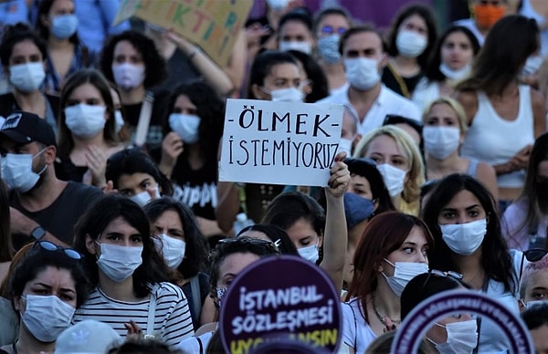 Fiziksel, ekonomik, psikolojik...Kadınlar yaşamlarının herhangi bir döneminde çeşitli şekillerde şiddete maruz kalıyor.
