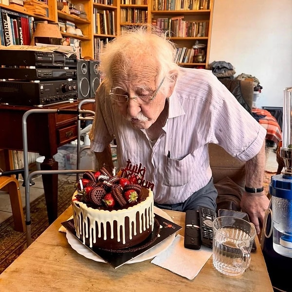Eylül ayında 90. yaş gününü kutlamıştı.