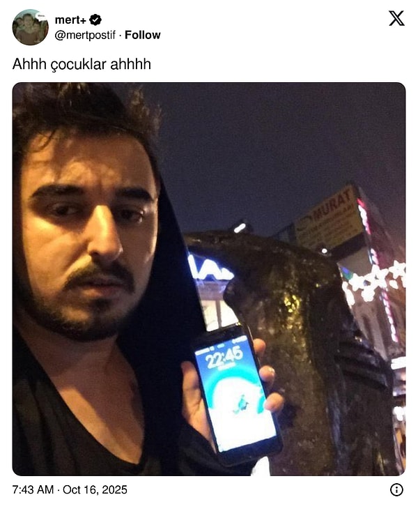 Fenomen Halil Söyletmez'in kavga için gittiği Beşiktaş Meydanı'nda ekilmesi de akıllara geldi.