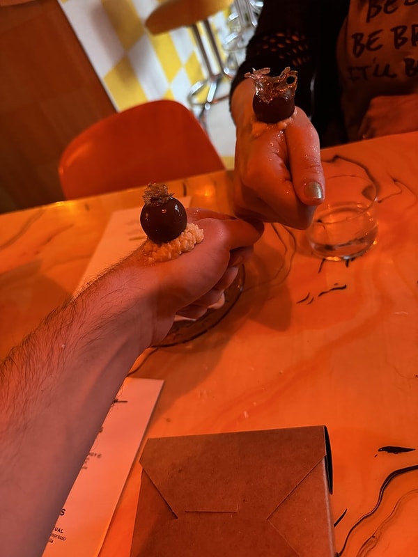 2. Bugün de bonbonlar yendi mi?