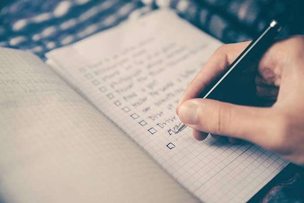 9. Plan yapmayı mı seversin, spontane mi yaşarsın?