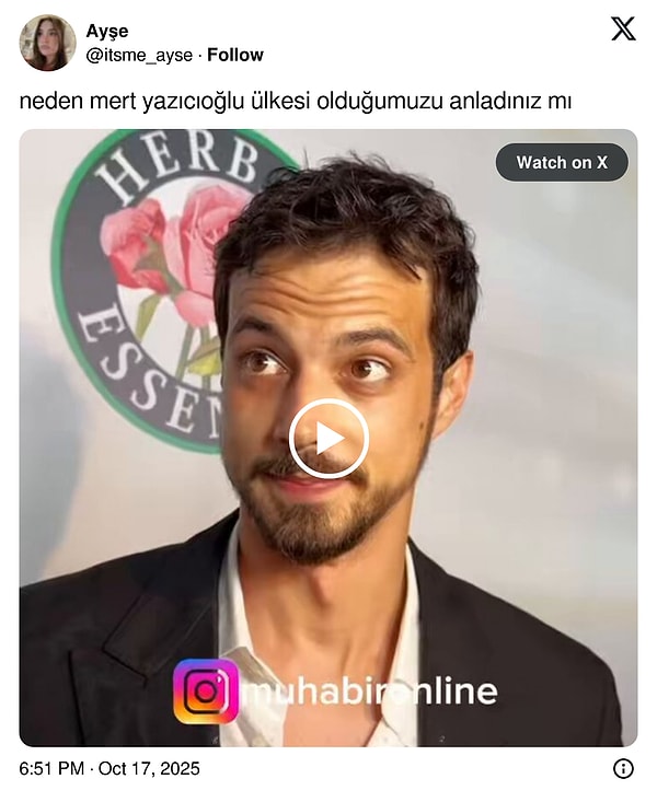 Kendisinin inanılmaz bir fan kitlesi var. 👇