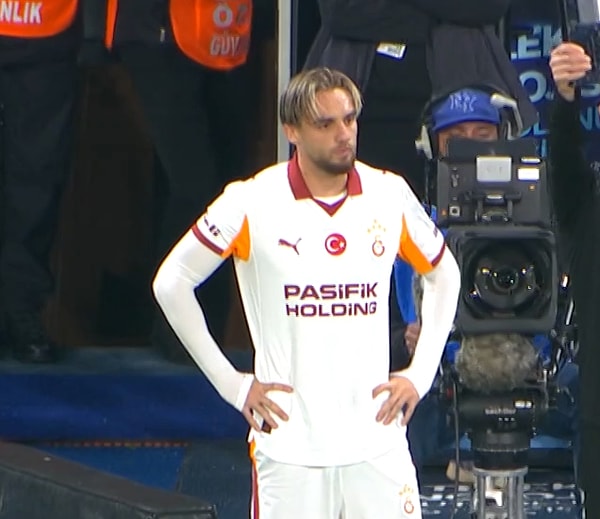 İlk önce Berkan'ın yeni imajına bakalım...