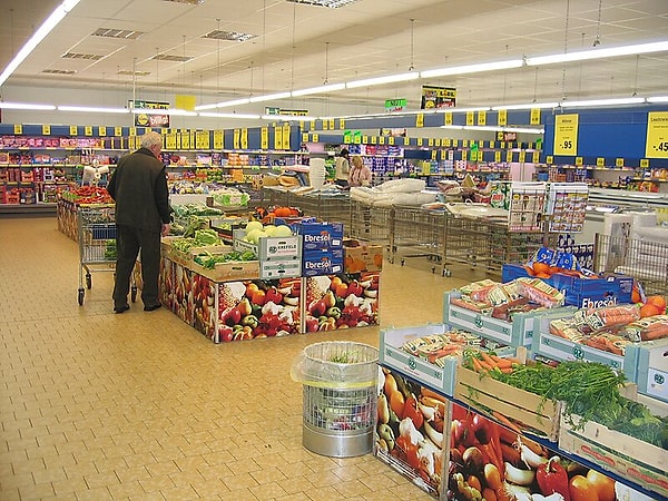 Yunanistan'a market turu düzenlenmeye başladı.