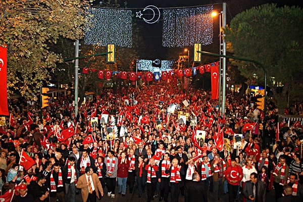 İstanbul için 29 Ekim Cumhuriyet Bayramı kutlama rotalarının nerelerde olduğuna bakalım.