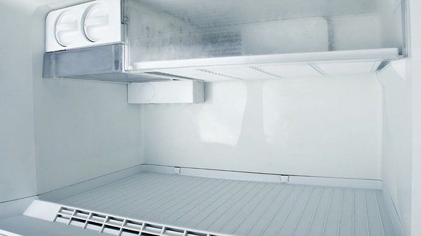 It's important to know that the protrusions in the freezer don't operate independently.
