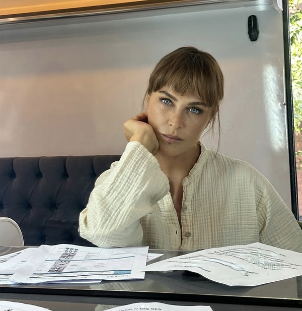 But we had never witnessed her sporting a fringe before!