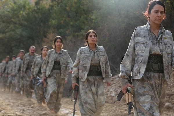 Türkiye'den çekildiğini açıklayan PKK'nın görüntüleri yayınlandı. 👇