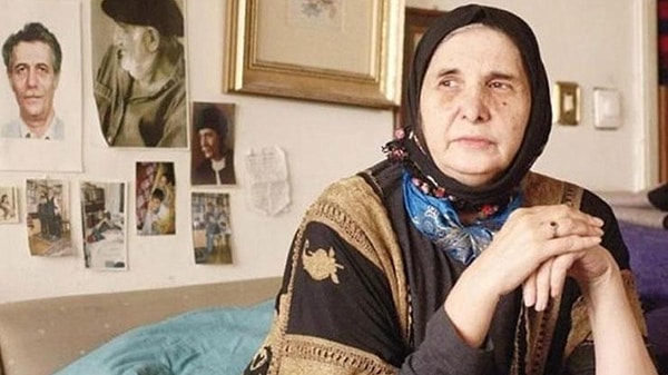 Ayşe Şasa Kariyer Başlangıcı
