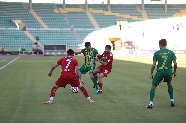 Stadyum müdüründen skandal açıklama geldi.