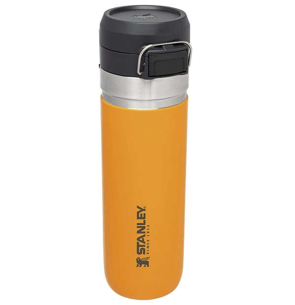 Stanley Quick Flip Paslanmaz Çelik Termos, yolda maceralarınızı ya da keşiflerinizi daha keyifli hale getirmek için tasarlanmış.