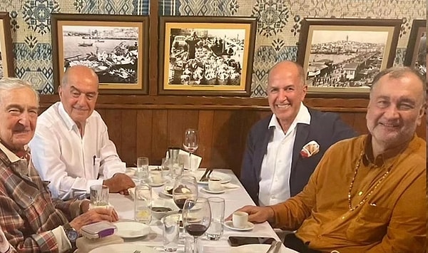 Türkiye'nin en zengin isimleri Koç ve Ülker akşam yemeğinde bir araya geldi.