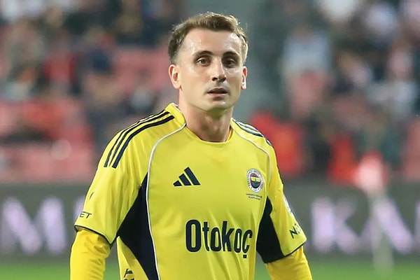 Kerem Aktürkoğlu performansıyla dikkat çekiyor.