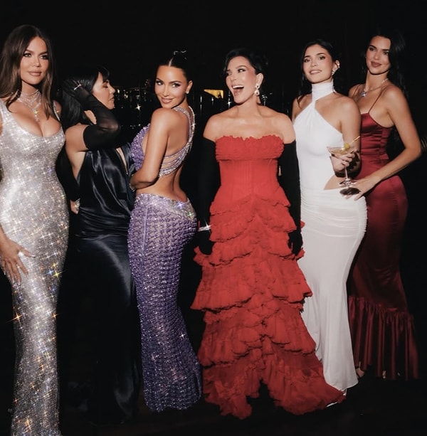 Kardashian ismini duyduğunuzda aklınıza gelen ilk isim Kris Jenner değildir muhtemelen ama aslında bu ailenin yaratıcısı da beyni de ta kendisi!