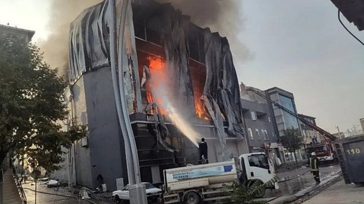 7 Şüpheli Tutuklandı! Adalet Bakanı Yılmaz Tunç Kocaeli&apos;deki Yangına İlişkin Açıklama Yaptı