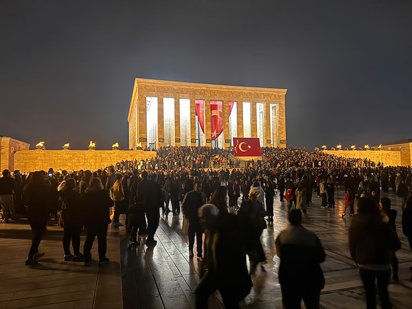 Ulu önder Mustafa Kemal Atatürk, 87. ölüm yıldönümünde yurt genelinde yapılan törenlerle anılmıştı.