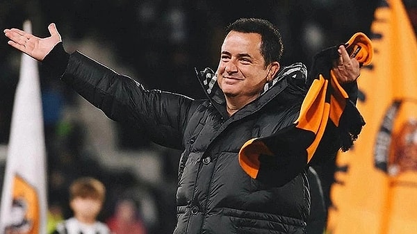 1. Acun Ilıcalı, Survivor'a katılacak efsane voleybolcuyu açıkladı!