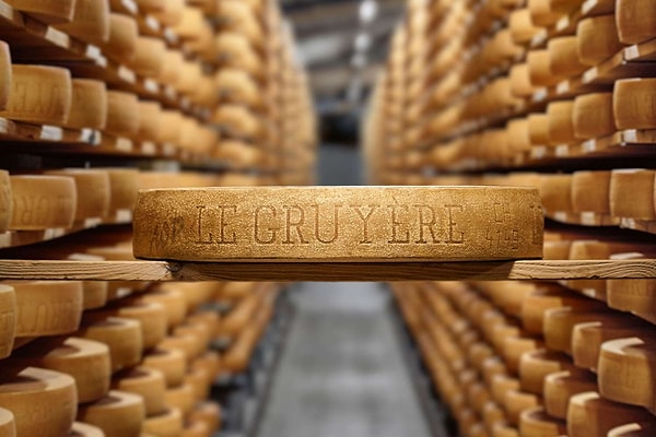 2025’in şampiyonu, Bern kantonundan gelen olgun bir Gruyère peyniri oldu.