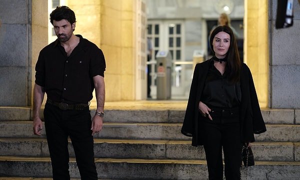 Engin Akyürek ve Gülsim Ali'nin başrollerde yer aldığı Bereketli Topraklar reyting kurbanı olarak final yapıyor.