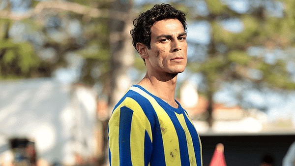 Fenerbahçe'nin efsane futbolcusu Lefter'in hayat hikayesinin anlatıldığı biyografik film sonunda Netflix'te yayınlandı.