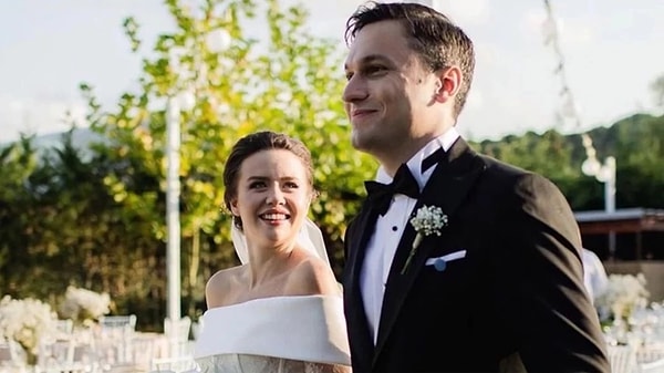 Yağmur Ün Evli mi? Yağmur Ün Kiminle Evli?