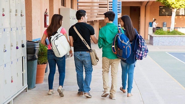 Senin bakışın Z kuşağı dönemine ait (1997–2012)!