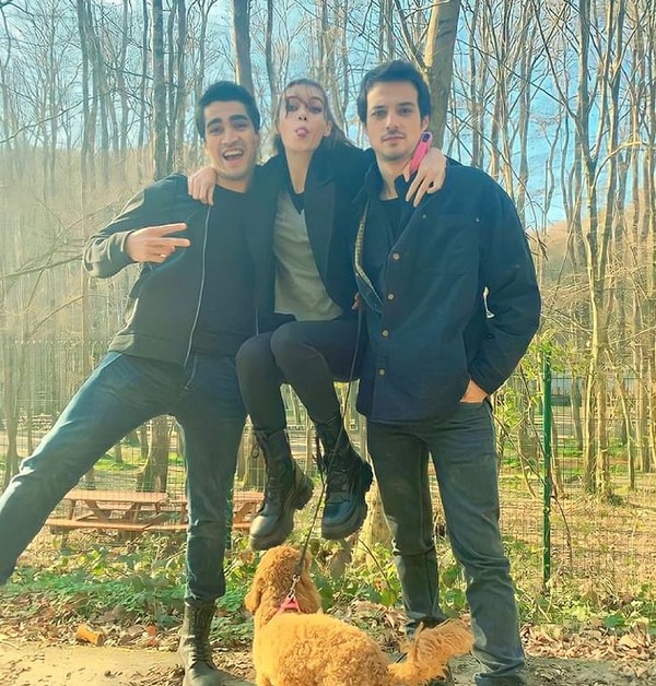 Birkaç yıl önce Mert Yazıcıoğlu ile oldukça uzun soluklu bir aşk yaşayan Afra Saraçoğlu'nun ayrılığı epey olay olmuştu hatırlarsanız.