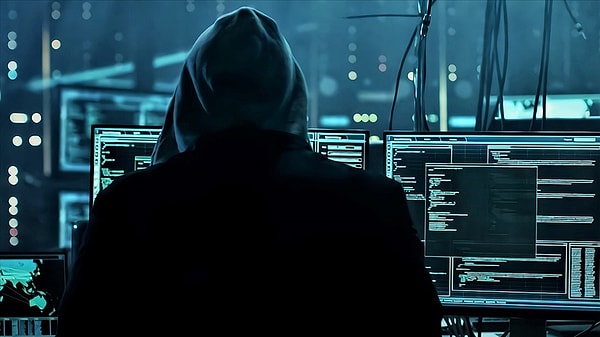 Savcılığın “casusluk” operasyonunu İstanbul Emniyet Müdürlüğü Terörle Mücadele Şube Müdürlüğü ve Milli İstihbarat Teşkilatı (MİT) yaptı.