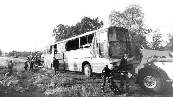 Sonra o talihsiz anların ilk saniyeleri başladı...