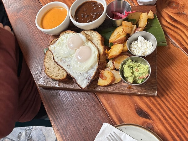 6. Kesme tahtası bile değil, dümdüz tahta...