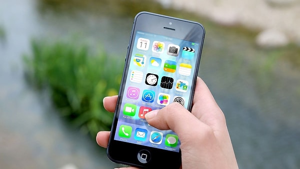 Akıllı telefondan uzak kalmak beyinde madde yoksunluğu gibi algılanıyor.