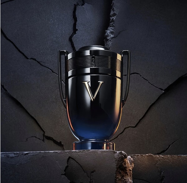 Bu hafta herkesin favorisi olan Paco Rabanne Invictus Victory Elixir Parfüm, güçlü ve kalıcı kokusuyla dikkat çekiyor.