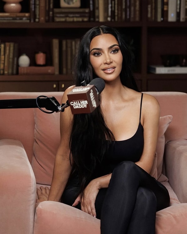 Her şey birkaç gün önce yayınlanan yeni The Kardashians bölümünde gerçekleşiyor.