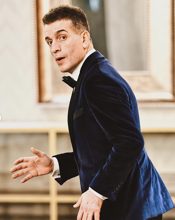 Murat Cemcir, a 49-year-old actor, was rushed to a private hospital in Maslak after he suddenly fell ill at his home the other day.