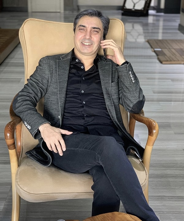 Necati Şaşmaz, Kurtlar Vadisi dizisinde efsaneleşen Polat Alemdar karakteriyle hafızalara yerleşmişti.