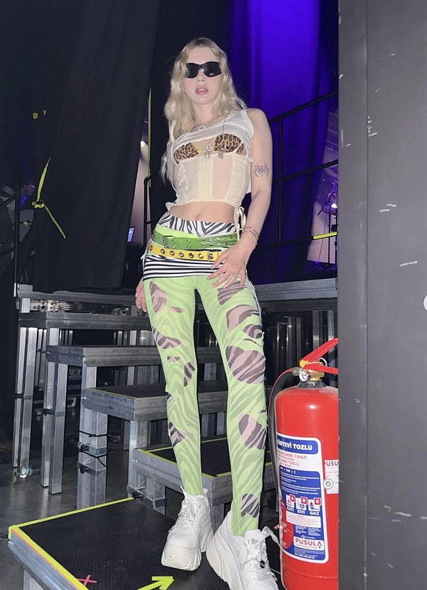 Hayatımıza henüz 14 yaşındayken giren Aleyna Tilki, bugün Türkiye’nin en popüler ve en genç yıldızlarından biri.