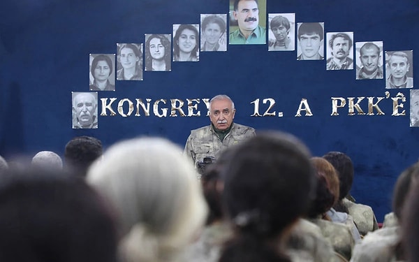 Terör örgütü PKK örgütü feshetti.