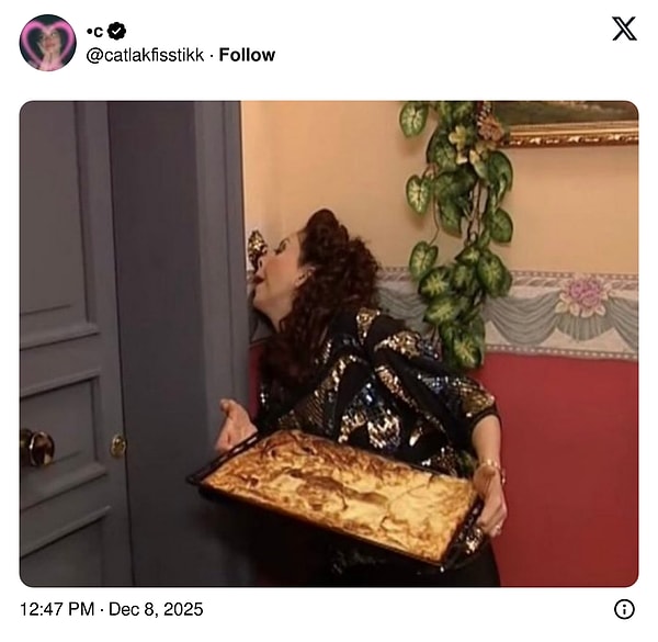 Efsane dizilerden kareler de kullanıldı.