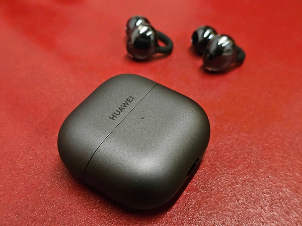 FreeClip 2, IP57 su ve toz korumasıyla geliyor.