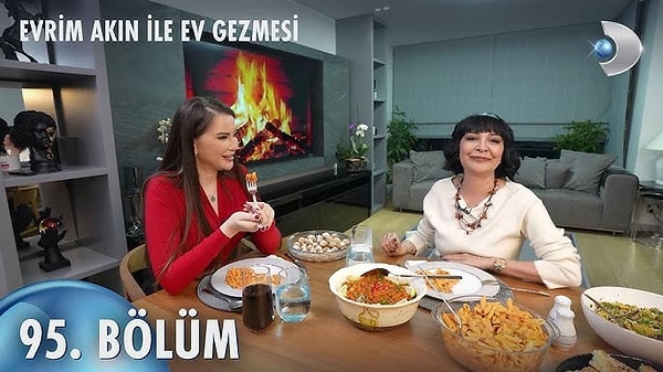 “Bez Bebek”te Yağmur’u oynayan Asena Keskinci, sosyal medyada yaptığı paylaşımlarda yıllar önce dizi setinde Evrim Akın’dan fiziksel ve psikolojik şiddet gördüğünü iddia etmişti.