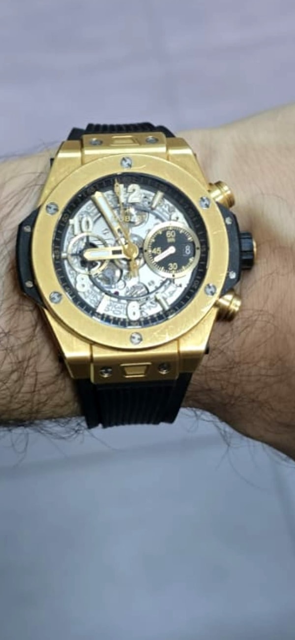 Lüks saatini satmak için bir ilan sitesinde ilan açan T.Y.D., dolandırıldığı iddiasıyla polis ekiplerine başvurdu.