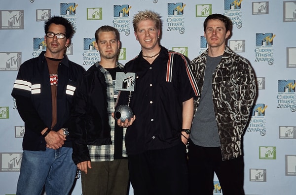 The Offspring, cool olmaya çalışmadı.