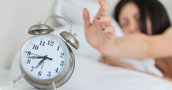 Alarm erteleme davranışı beynin strese verdiği ilk tepkiyle ilişkili