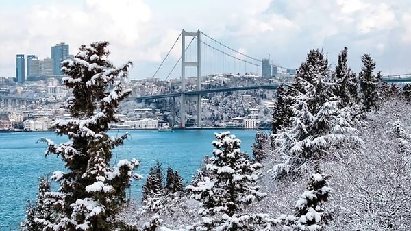 CNN TÜRK Meteoroloji Danışmanı Prof. Dr. Orhan Şen, sosyal medya hesabından yaptığı açıklamada şu ifadeleri kullandı: