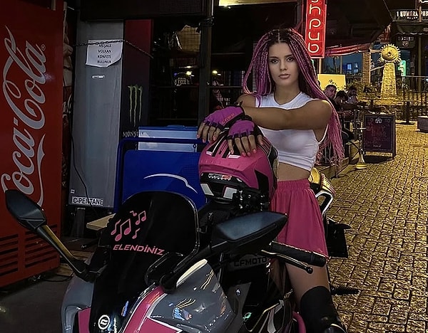 13. Müge Anlı ile Tatlı Sert'te hakkında dolandırıcılık iddiası bulunan fenomen Mekselina'nın savunması gündem oldu.