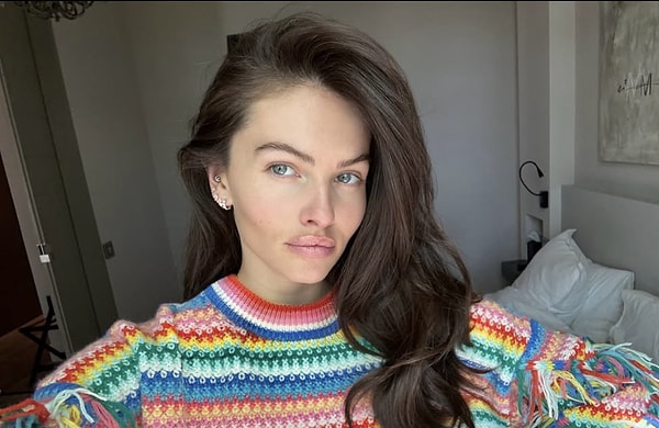 Ünlü model, gelen yorumlara "Bu tür yorumlardan bıktım" diyerek sert çıktı.